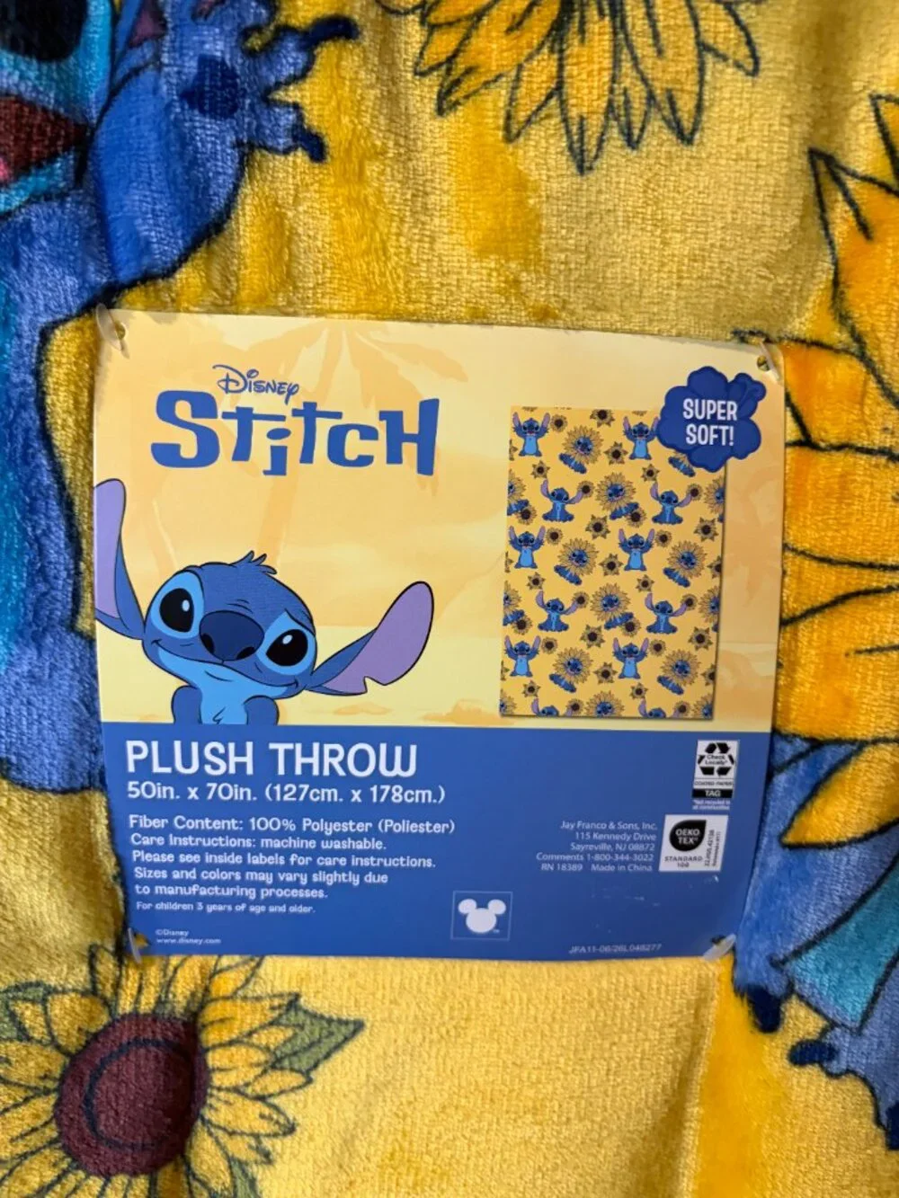 Disney Lilo & Stitch Stitch Sunflower Yellow Plush Throw Blanket 50x70 NWT